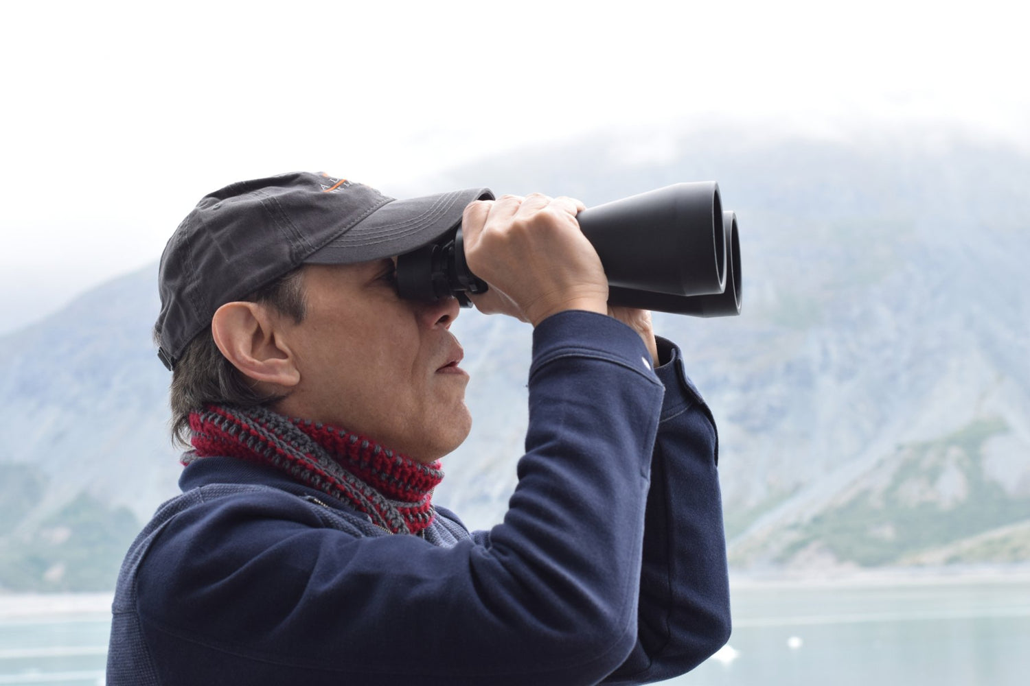 The Best Binoculars for an Alaska Cruise: How to Choose - Cotton Camera Carrying Systems